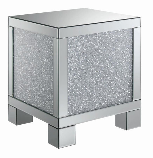 END TABLE - FIVE STAR FURNITURE LIQUIDATION