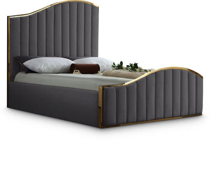 Cama