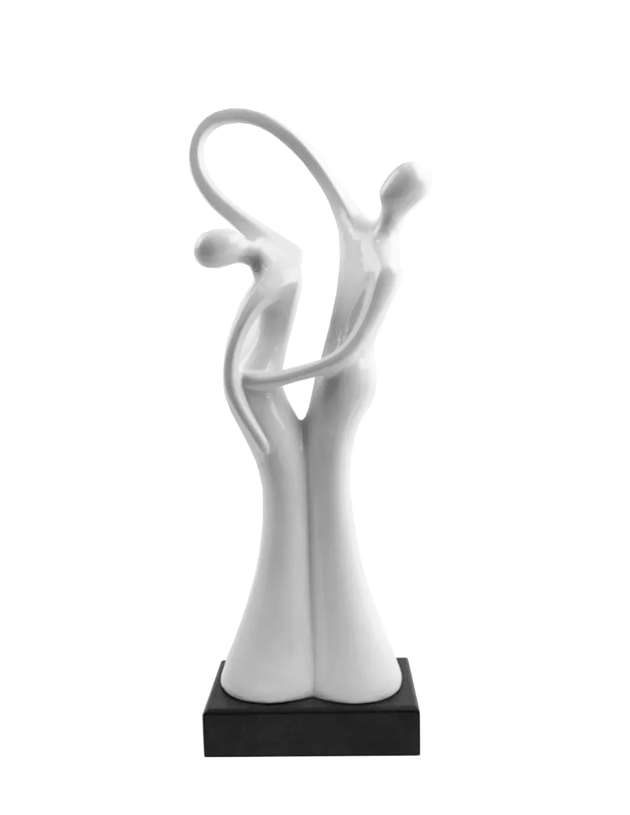 Escultura abstracta de pareja blanca