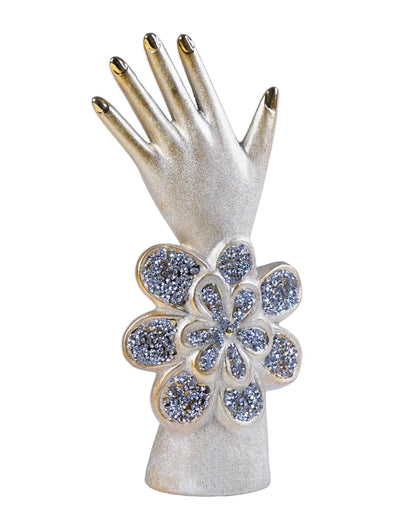 Escultura de la mano de diamante