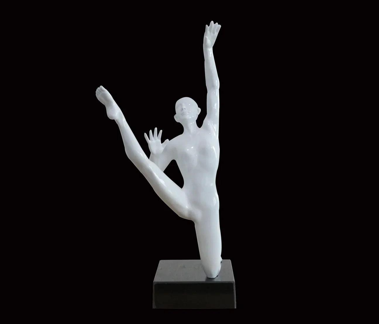 Escultura de hombre estirándose
