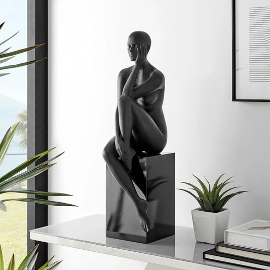ESCULTURA DE MUÑECA ANTOINETTE CON BASE // NEGRO MATE