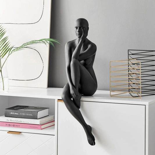 ESCULTURA ANTOINETTE DOLL // NEGRO MATE