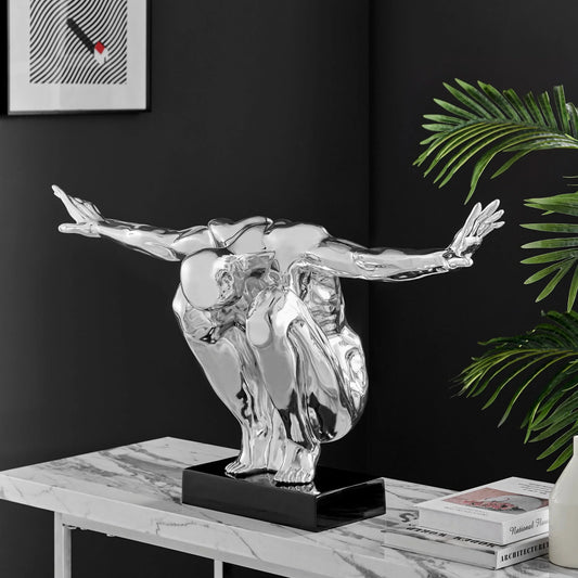 ESCULTURA GRANDE DE RESINA DE HOMBRE SALUDANDO 94 CM DE ANCHO X 48 CM DE ALTO // CROMO