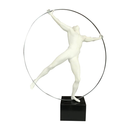 ESCULTURA HOMBRE ANILLO