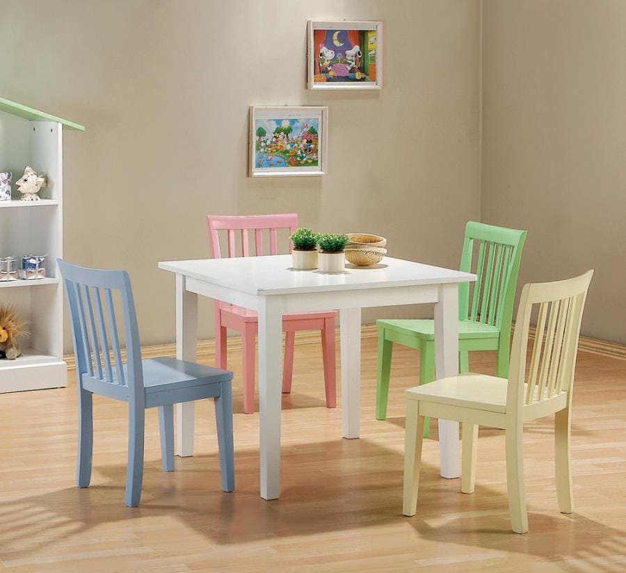 Juego de mesa para dormitorio infantil