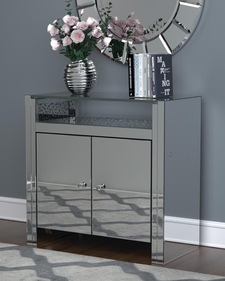 Mueble auxiliar con puertas