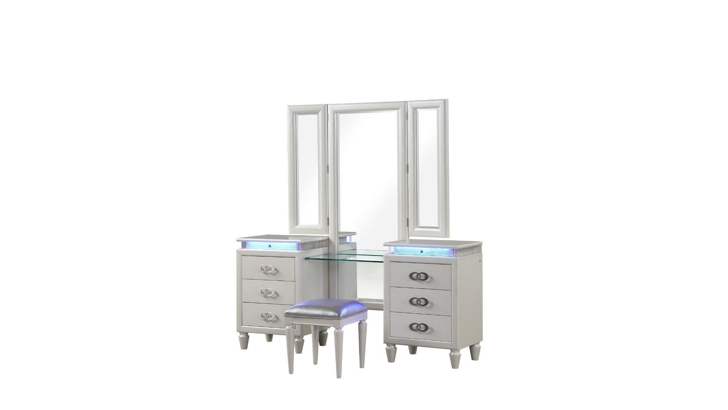 JUEGO DE DORMITORIO CON TOCADOR